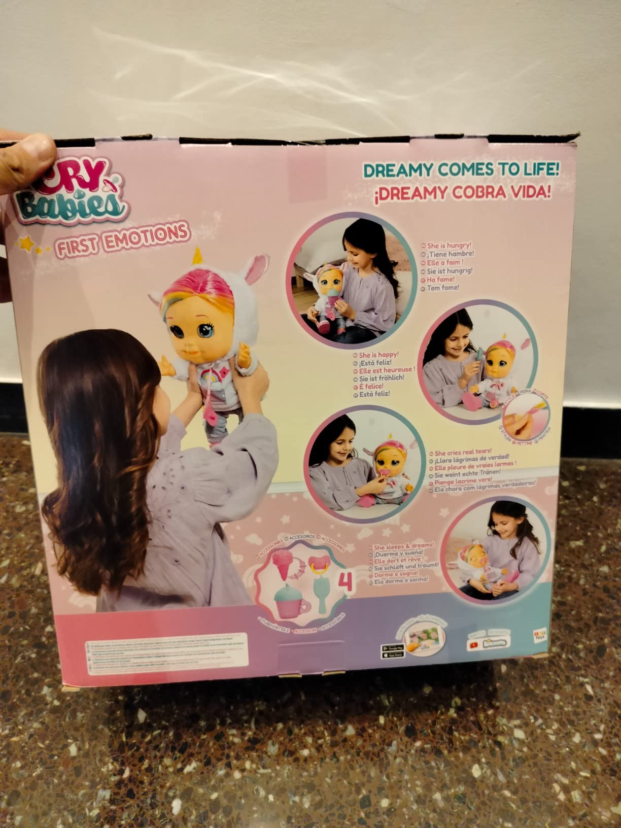 IMC Toys Cry Babies Dreamy bambola interattiva unicorno 33 cm