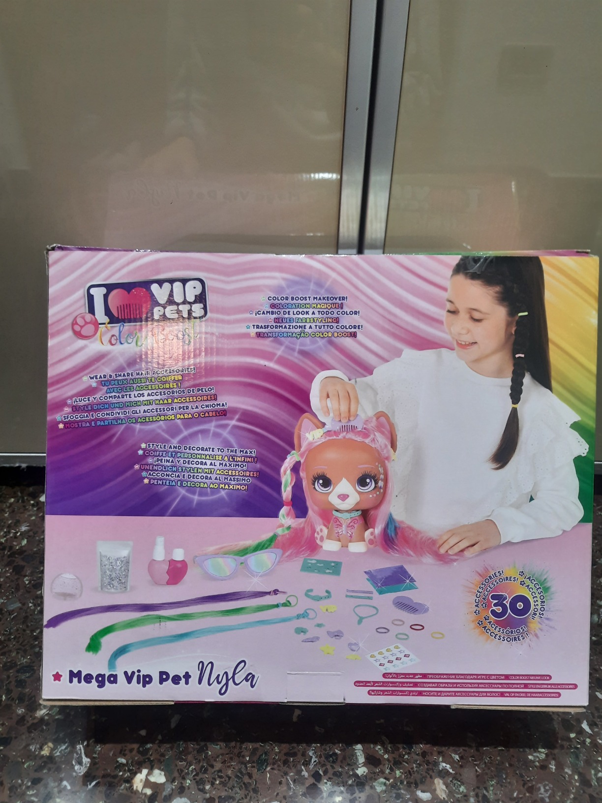 VIP Pets Mega Pet Nyla Bambola Capelli Lunghi