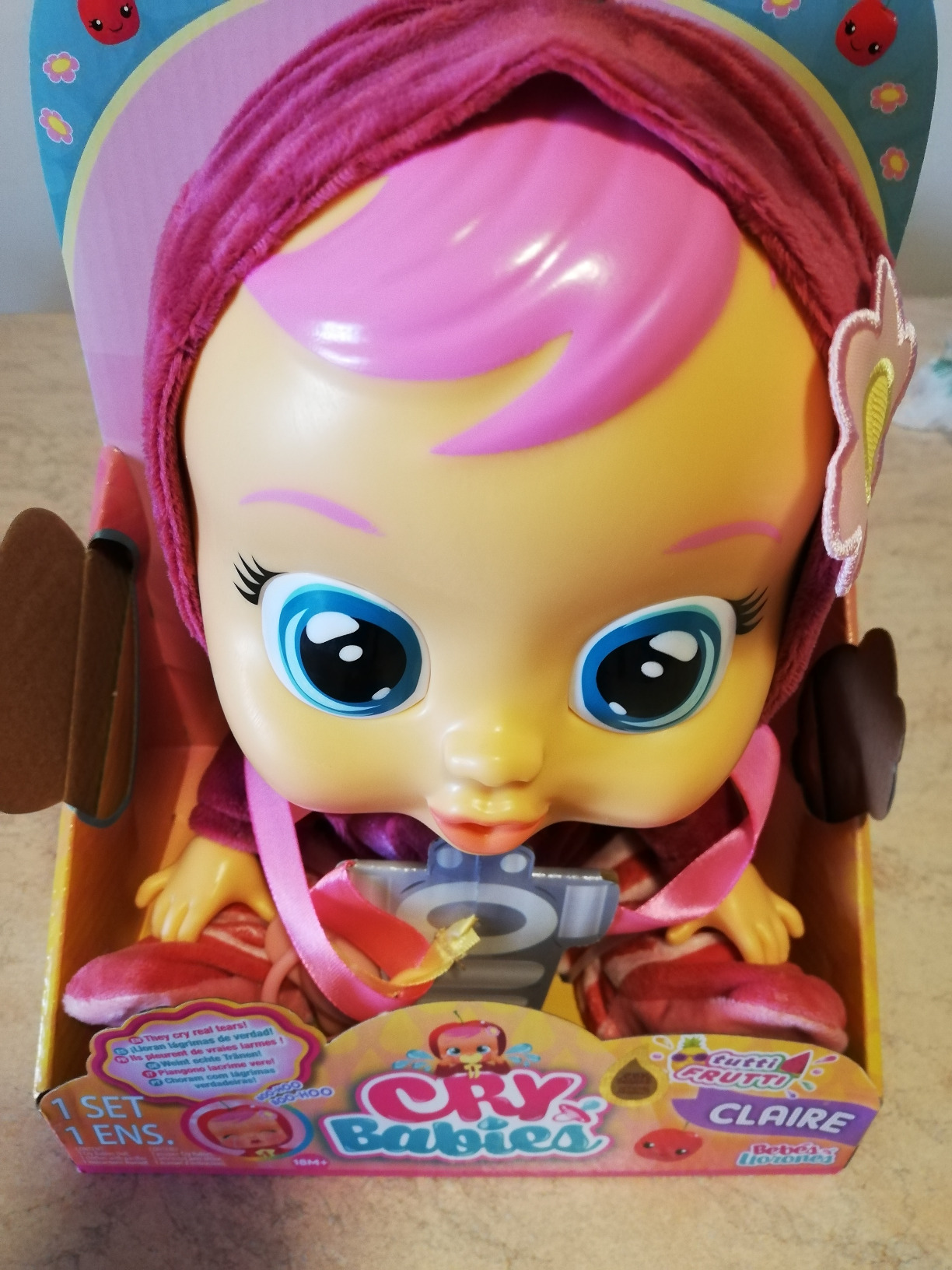 Cry Babies Tutti Frutti Claire bambola ciliegia 30 cm