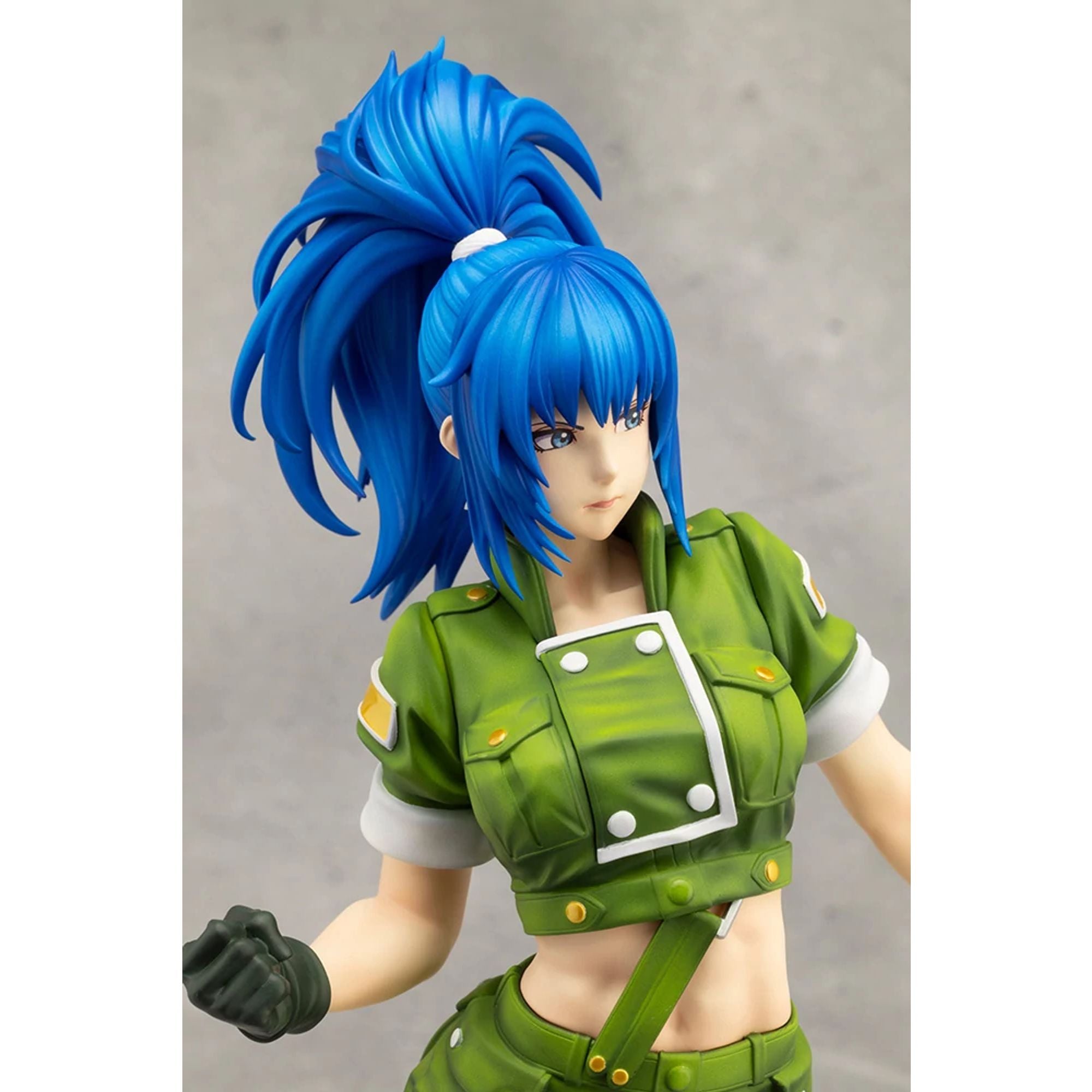 Kotobukiya SNK King of Fighters 97 Leona statua