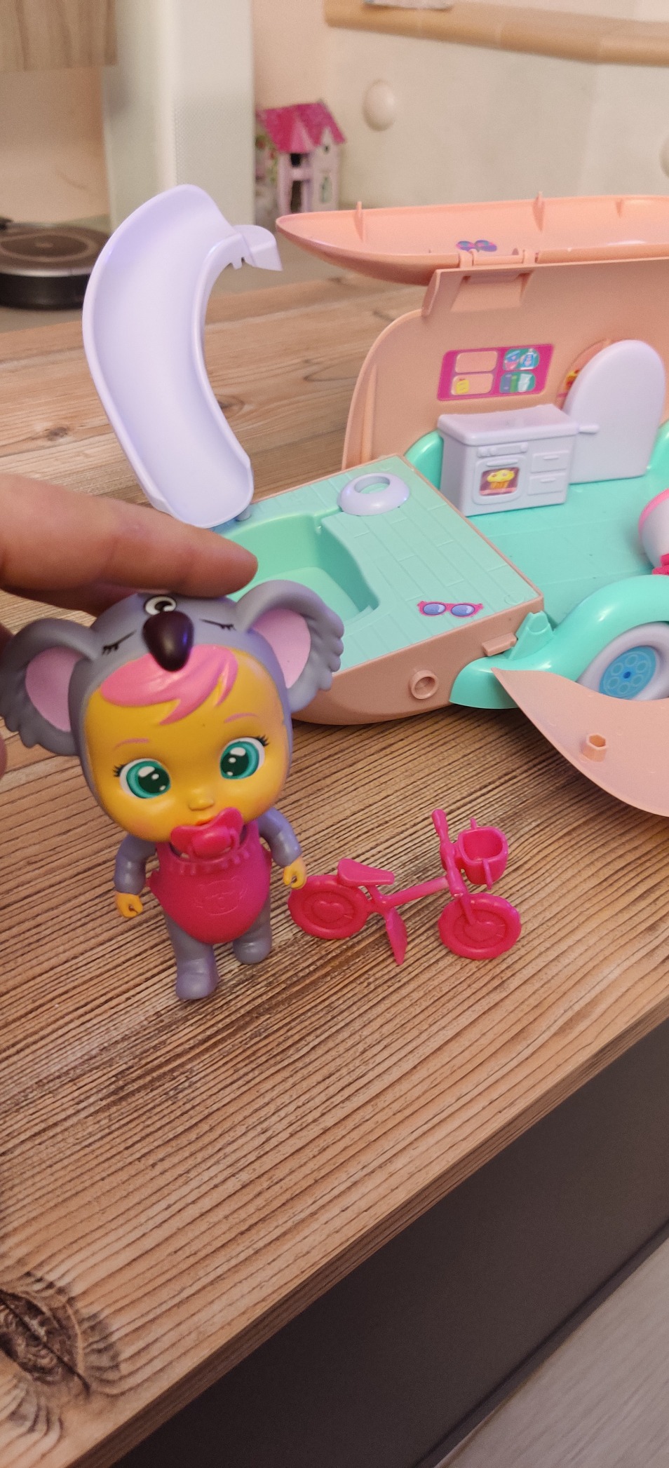 Imc Toys Cry Babies Magic Tears Koali Campervan camper con bambola