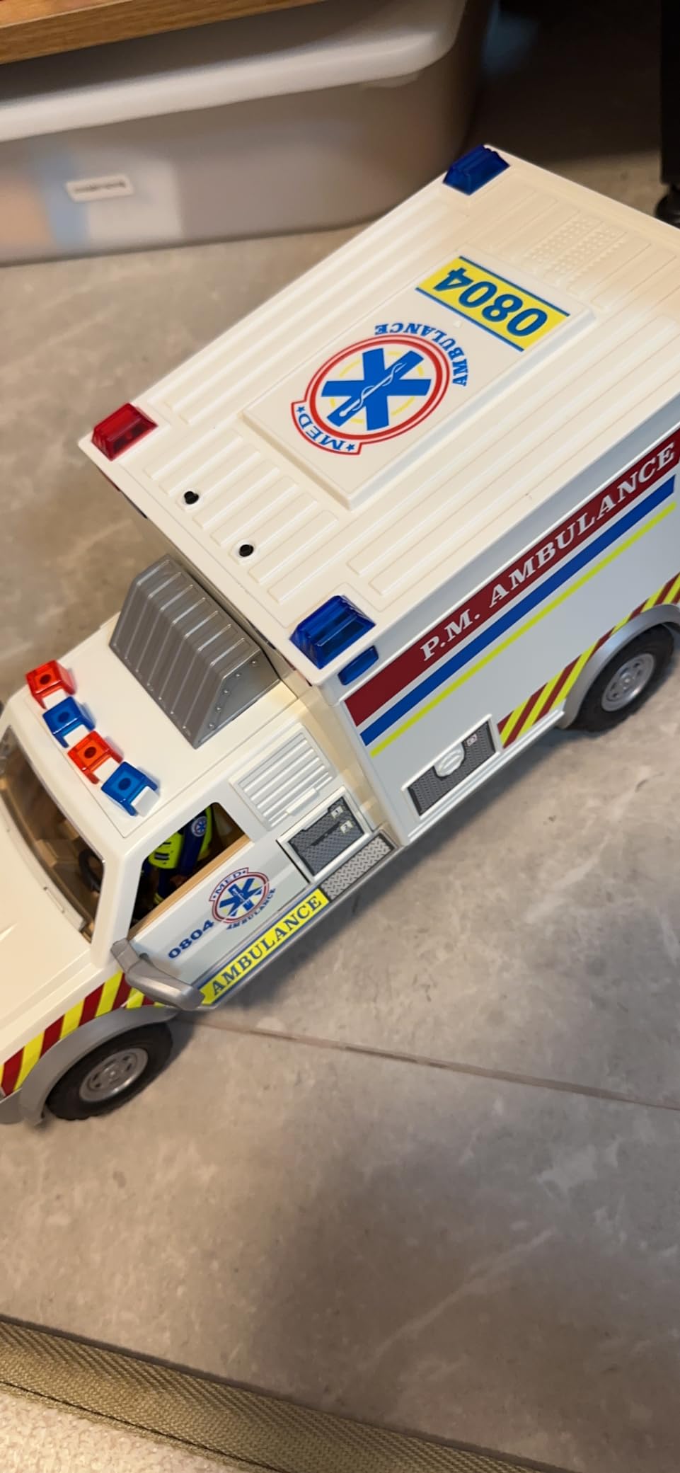 PLAYMOBIL City Action 70936 Ambulanza Americana con Luci e Suoni