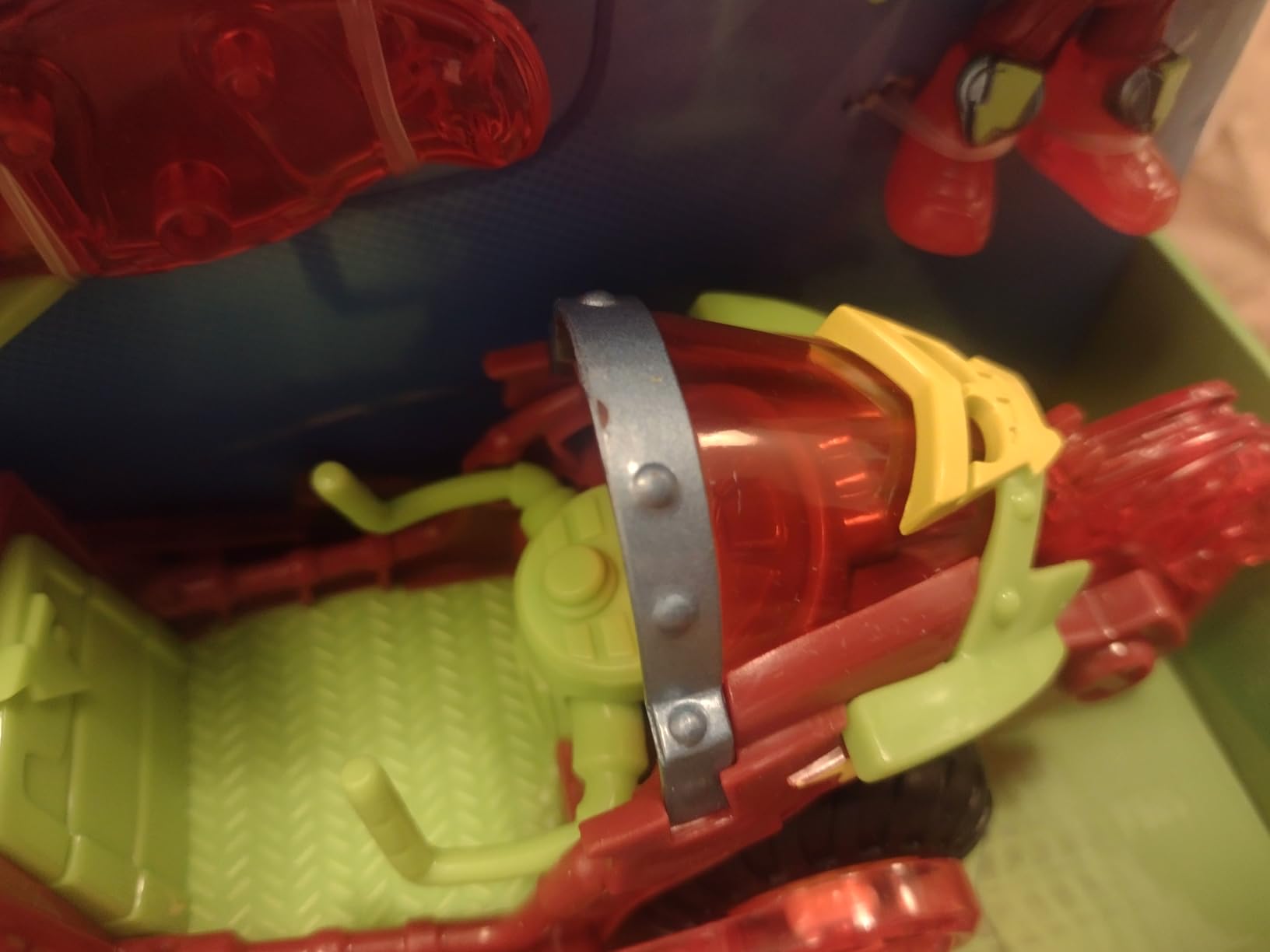 Superthings Kazoom Power veicolo Kid Fury da combattimento