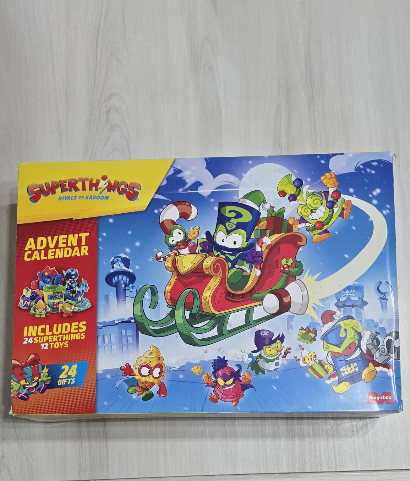 SUPERTHINGS Calendario dell’Avvento Natalizio 24 Sorprese Mini Figure