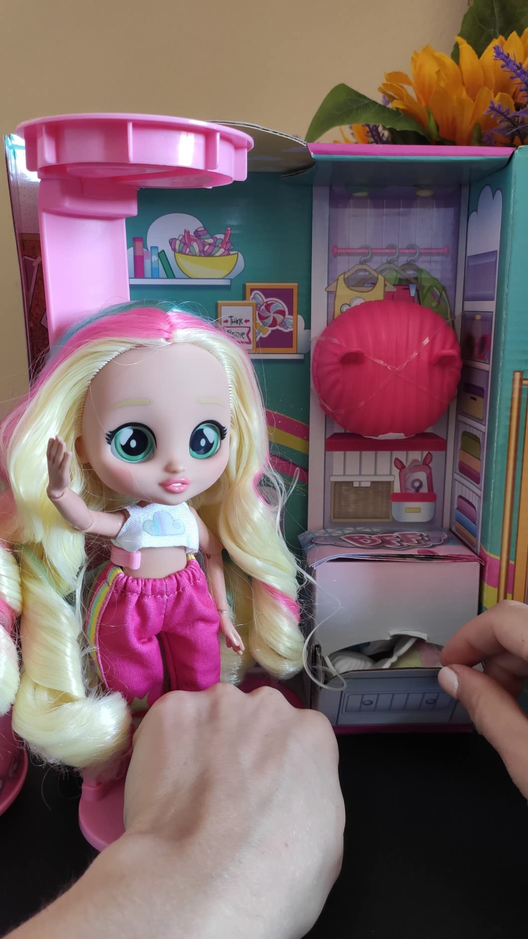BFF by Cry Babies S2 Ella fashion doll 20 cm 9 accessori