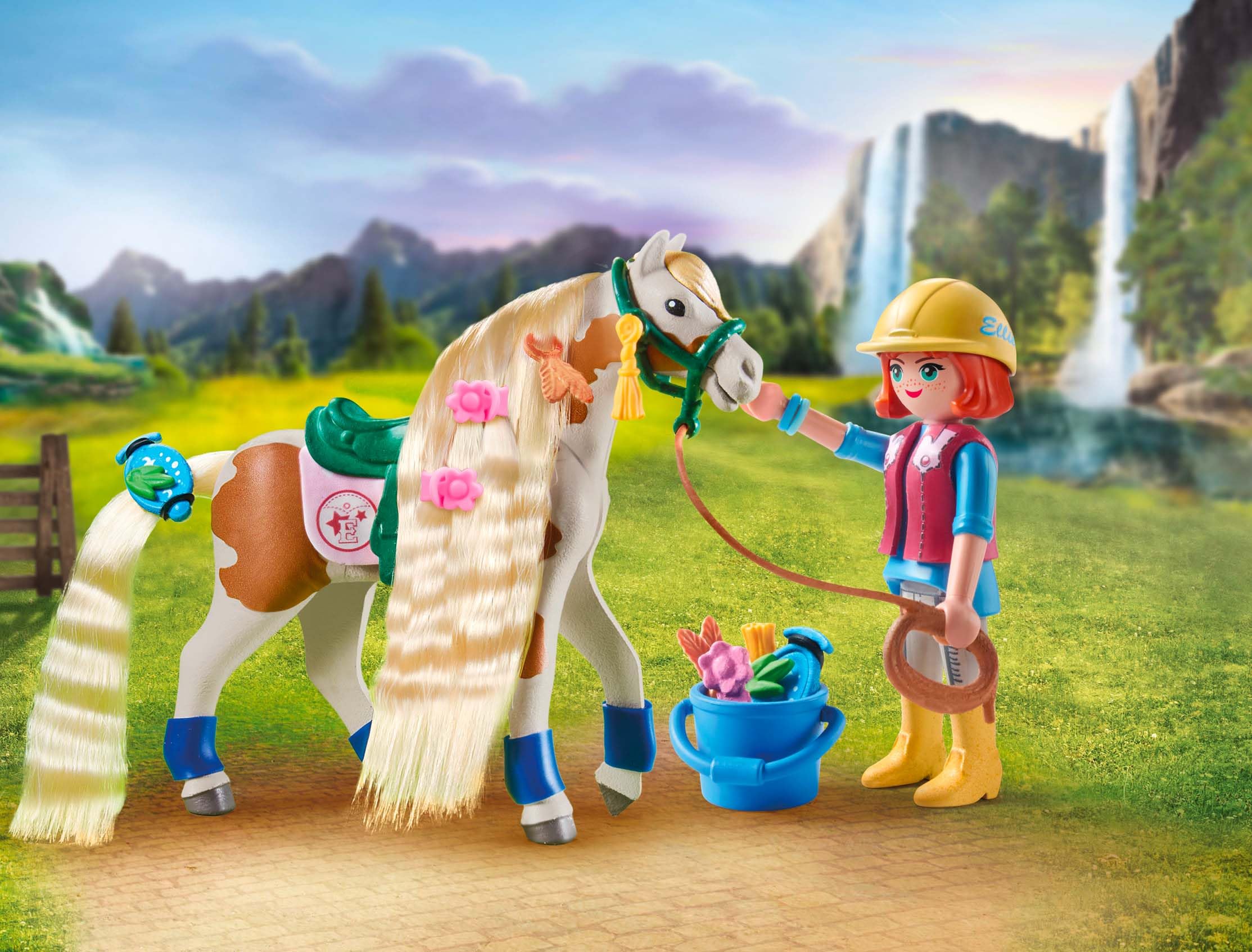 Playmobil Horses 71639 Ellie con Cavallo Pinto 33 Pezzi