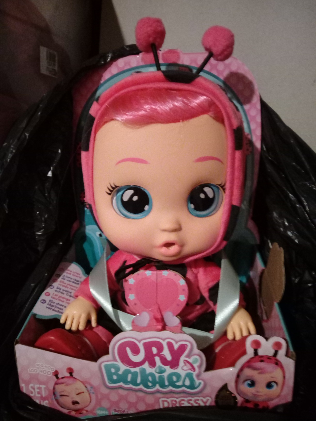 Imc Toys Cry Babies Dressy Lady bambola coccinella capelli rosa