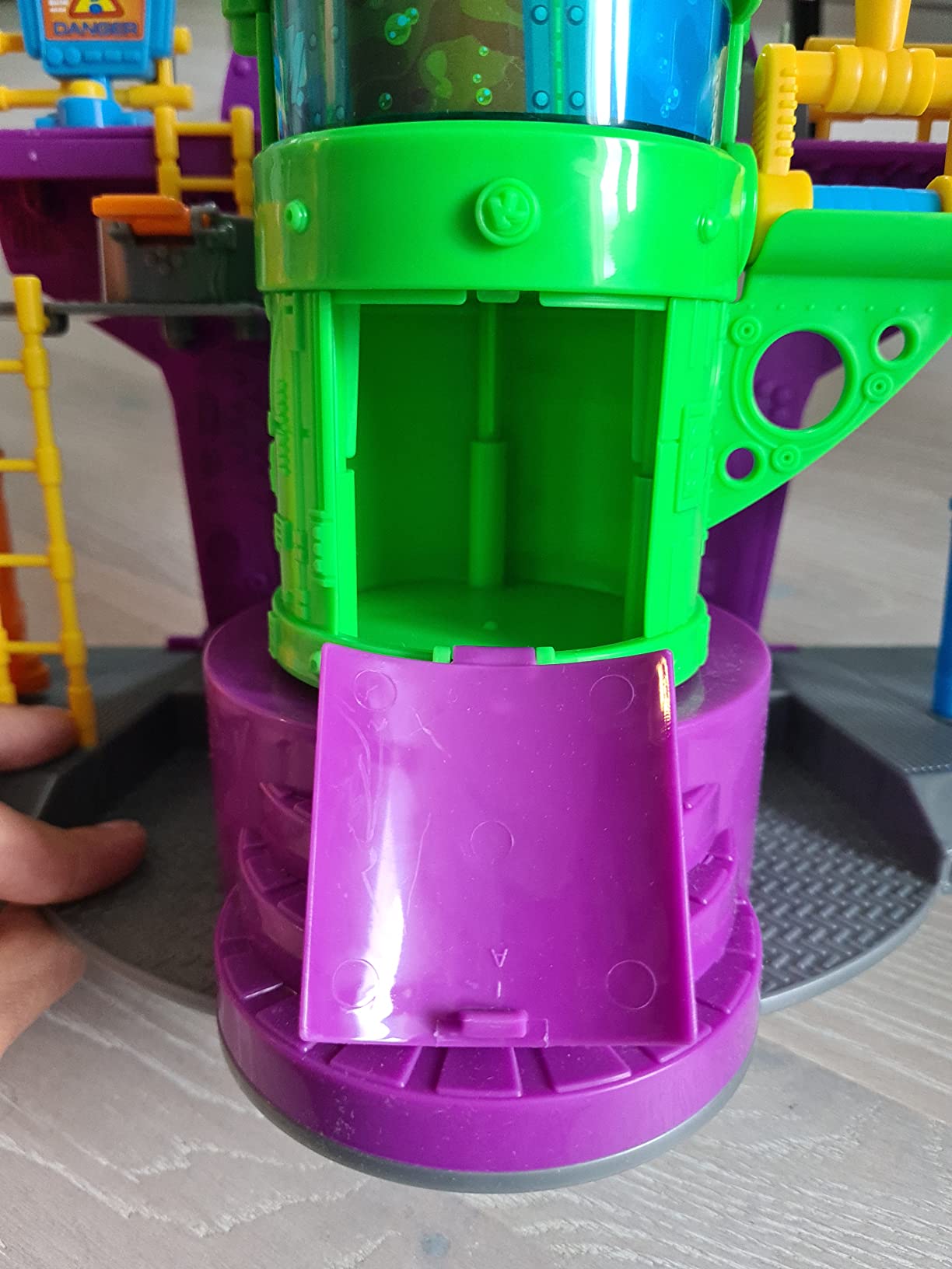 SuperThings Kazoom Lab Battle Laboratorio Playset con Robot