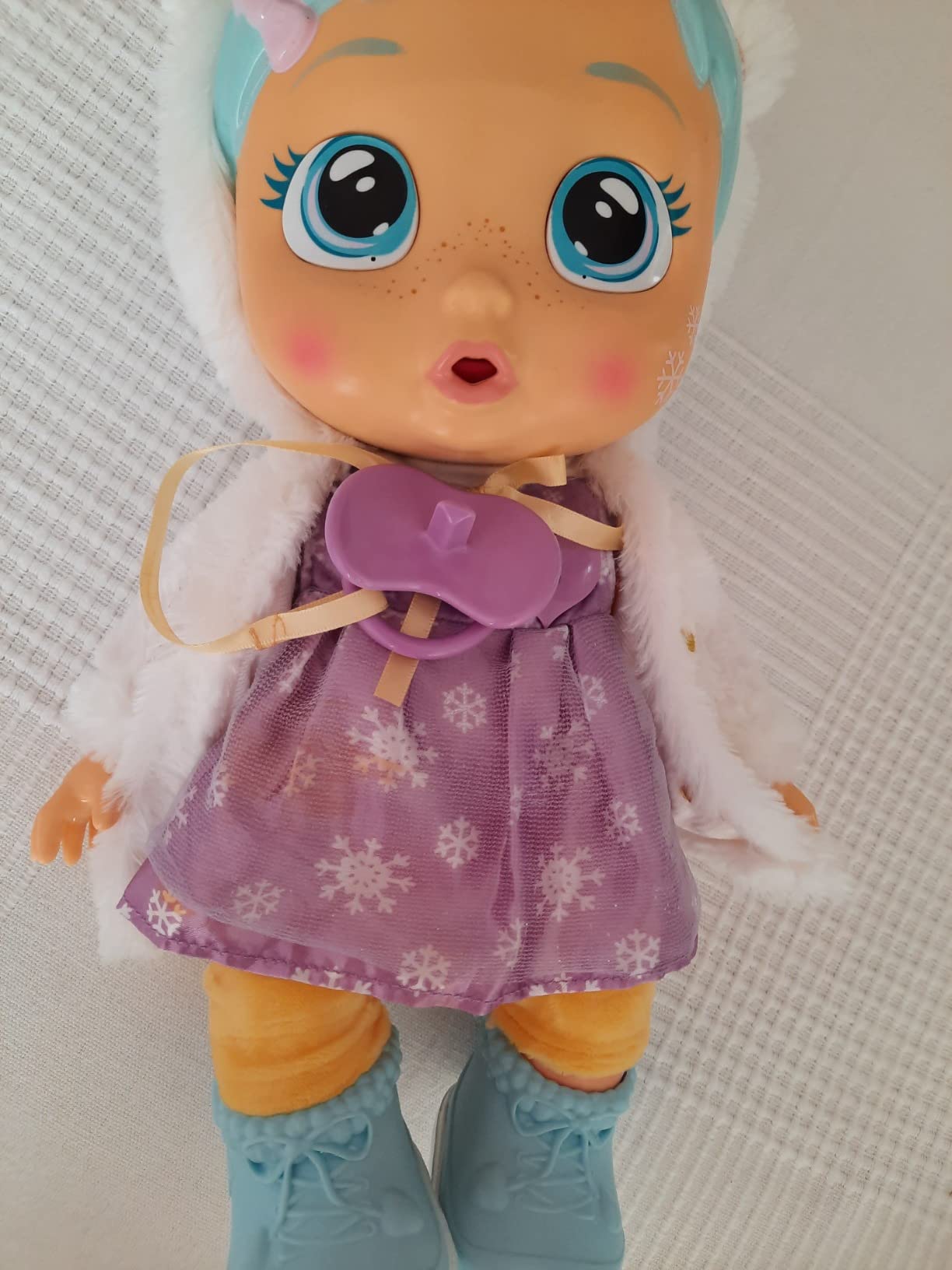 Cry Babies Dressy Kristal Bambola Interattiva che Piange