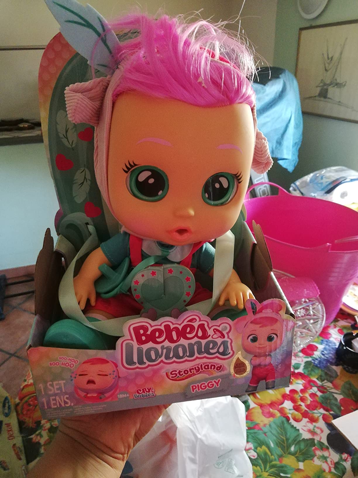 Cry Babies Magic Tears Storyland Piggy bambola interattiva piange