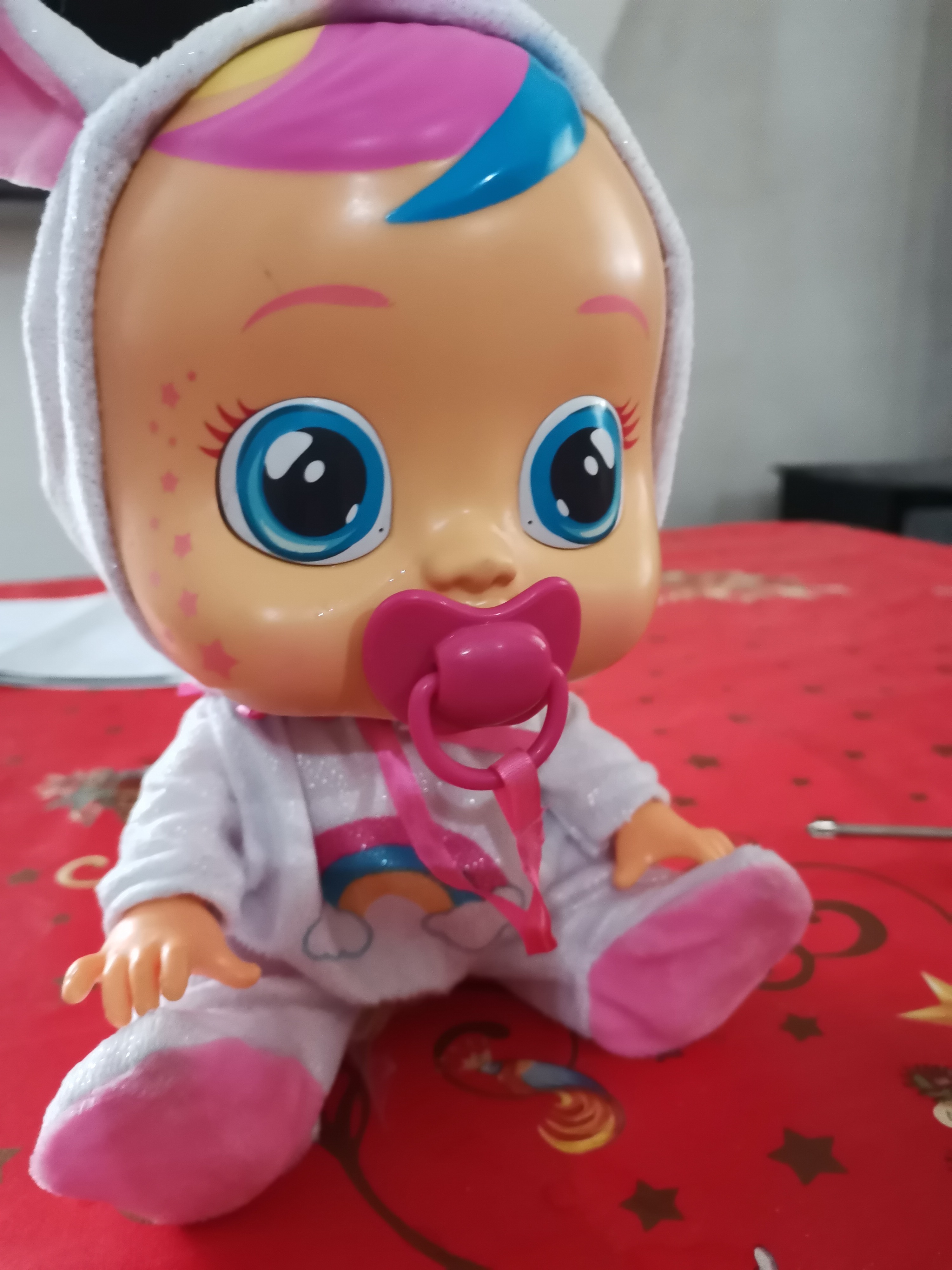 Cry Babies Coney bambola interattiva con lacrime vere Coney 30 cm
