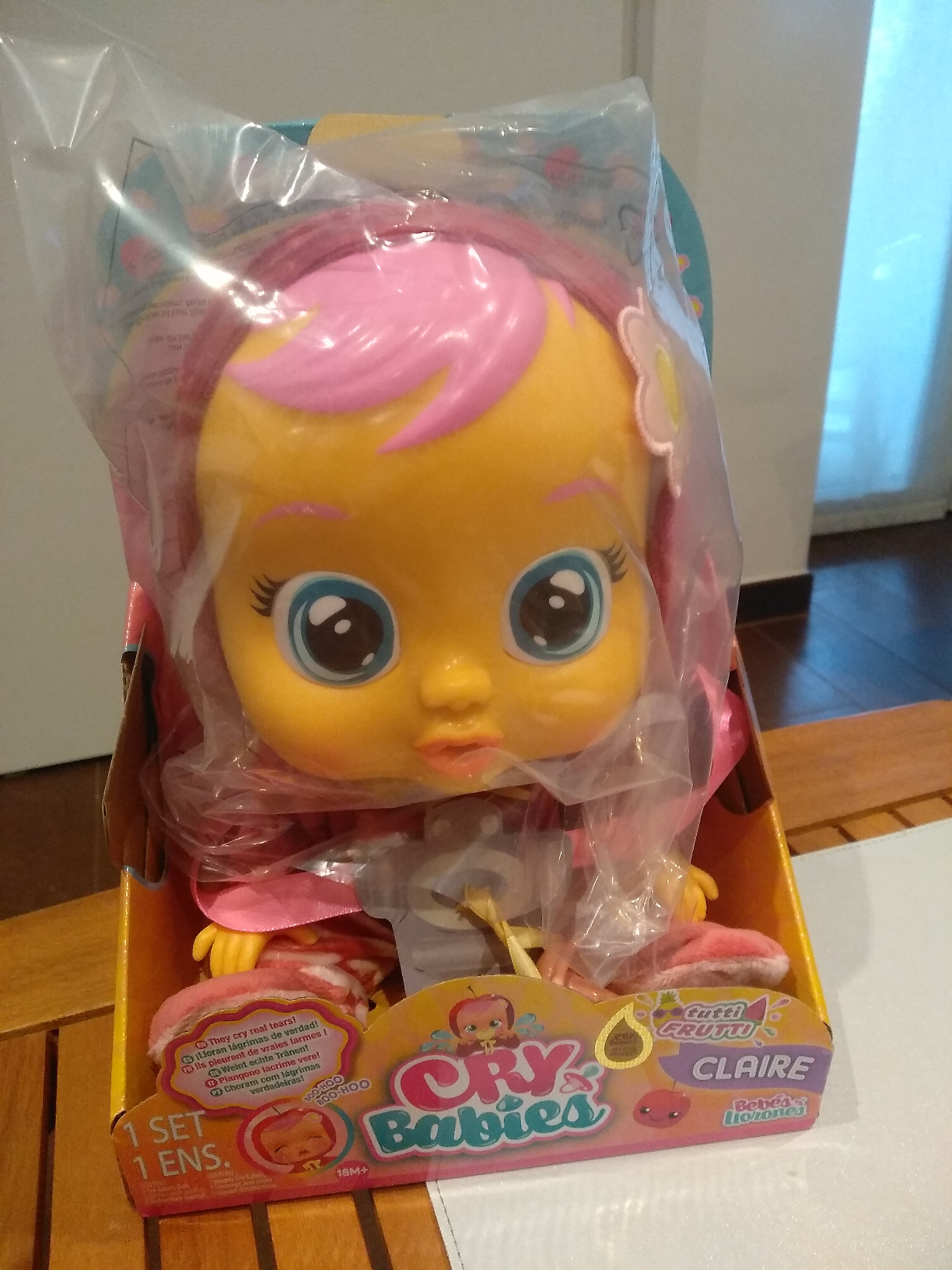 Cry Babies Tutti Frutti Claire bambola ciliegia 30 cm