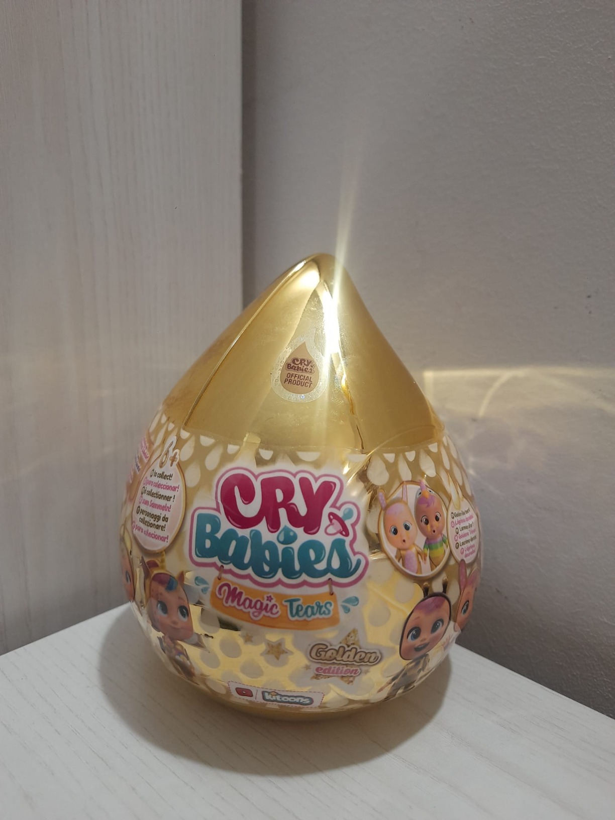 Cry Babies Magic Tears Golden mini bambola casetta oro 13 cm