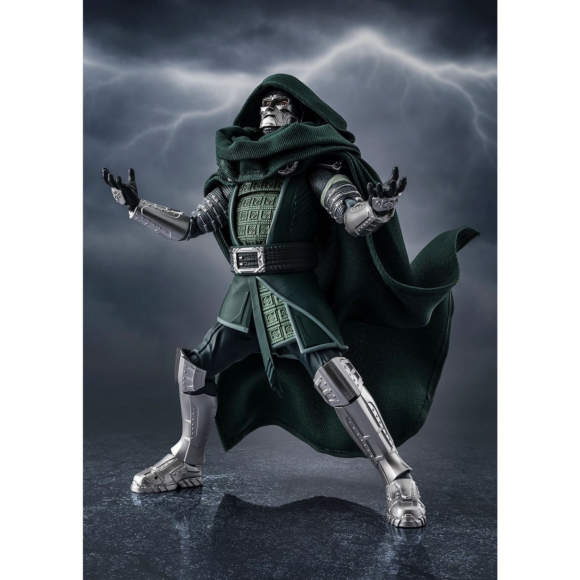 Tamashii S.H.Figuarts Doctor Doom Doomsday figure