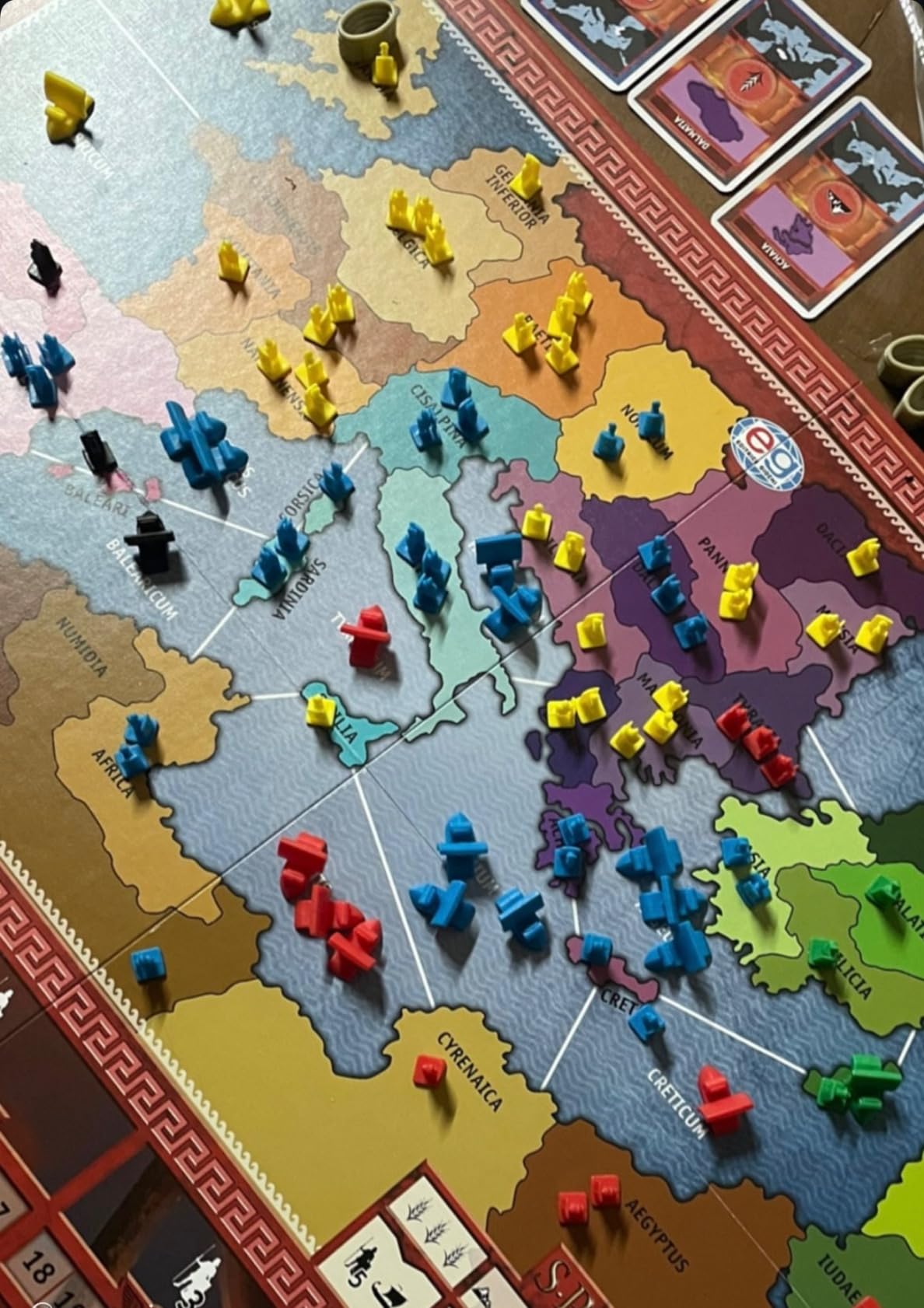 Spin Master SPQRisiKo gioco da tavolo Impero Romano 2-5 giocatori