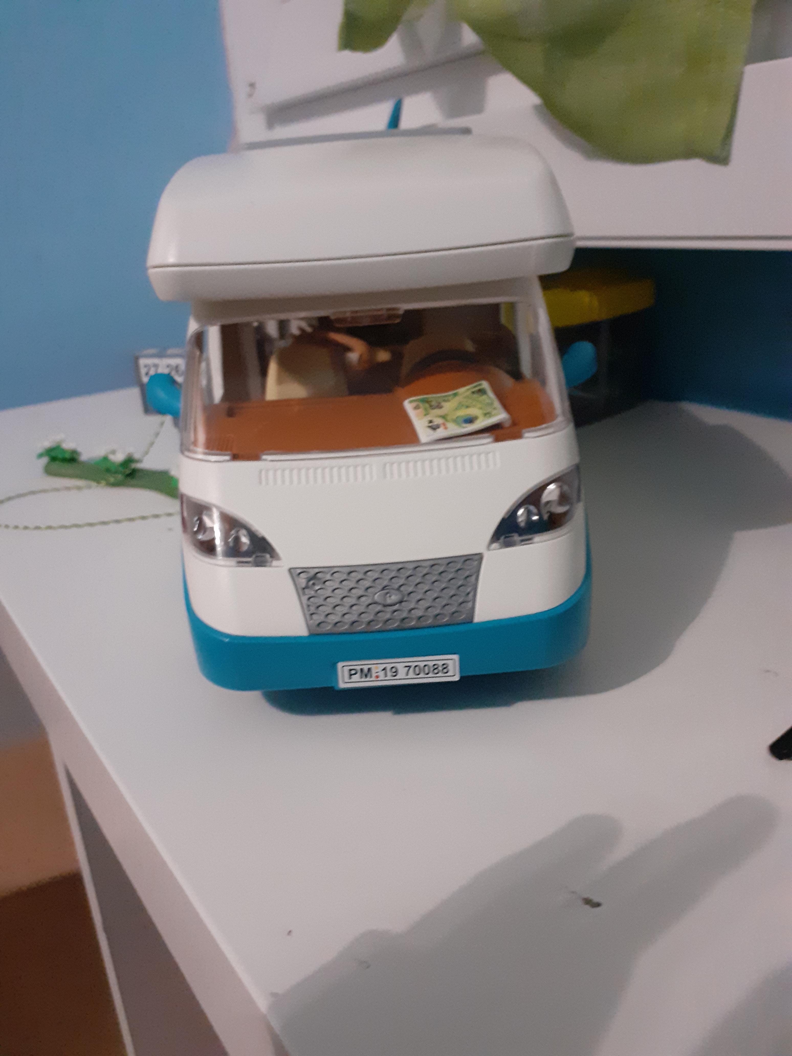 PLAYMOBIL My Life 70088 Camper con Famiglia in Vacanza 135 Pezzi