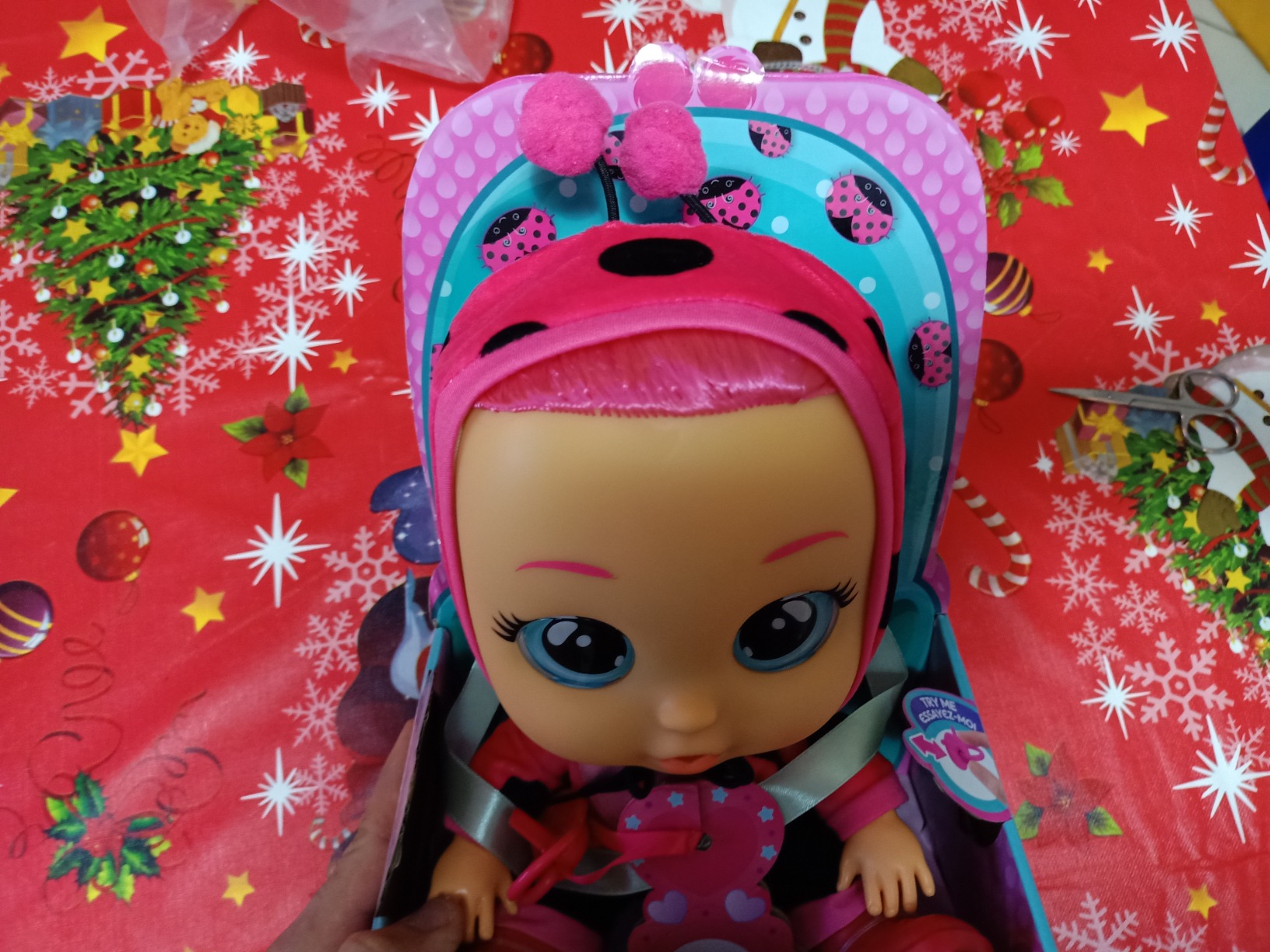 Imc Toys Cry Babies Dressy Lady bambola coccinella capelli rosa