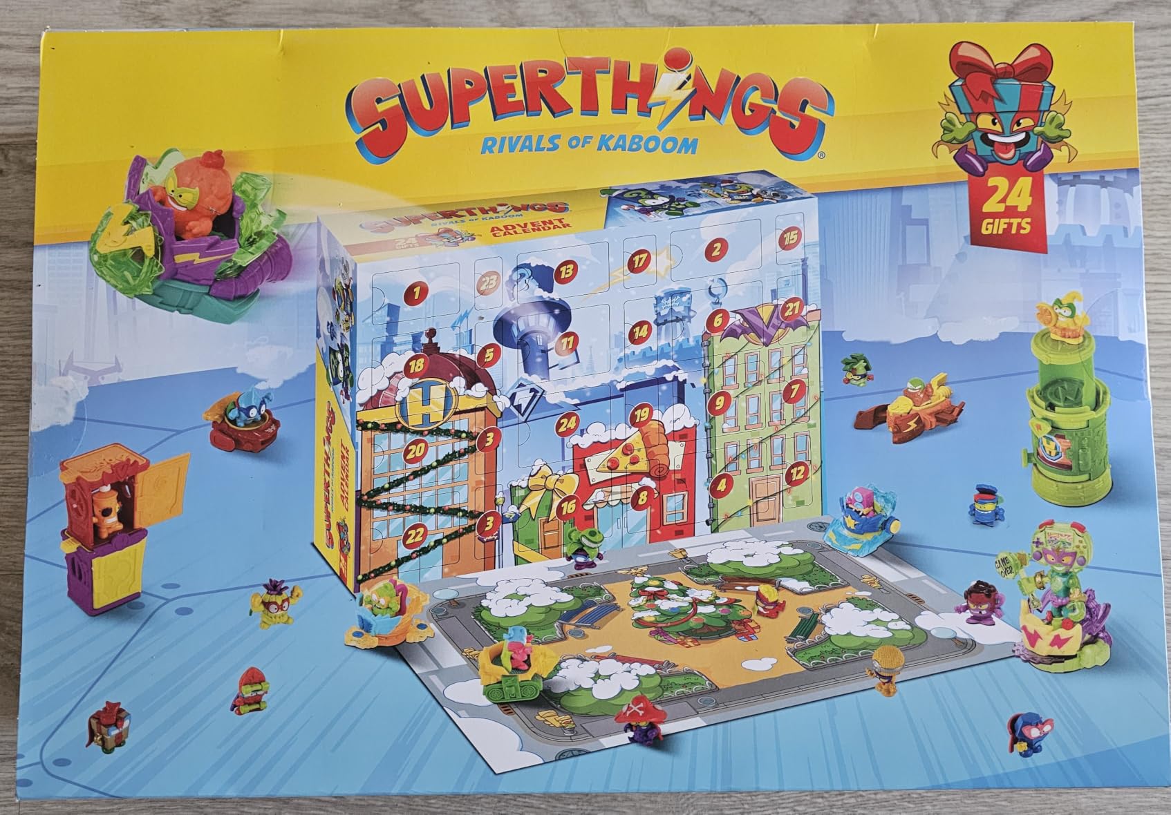 SUPERTHINGS Calendario dell’Avvento Natalizio 24 Sorprese Mini Figure