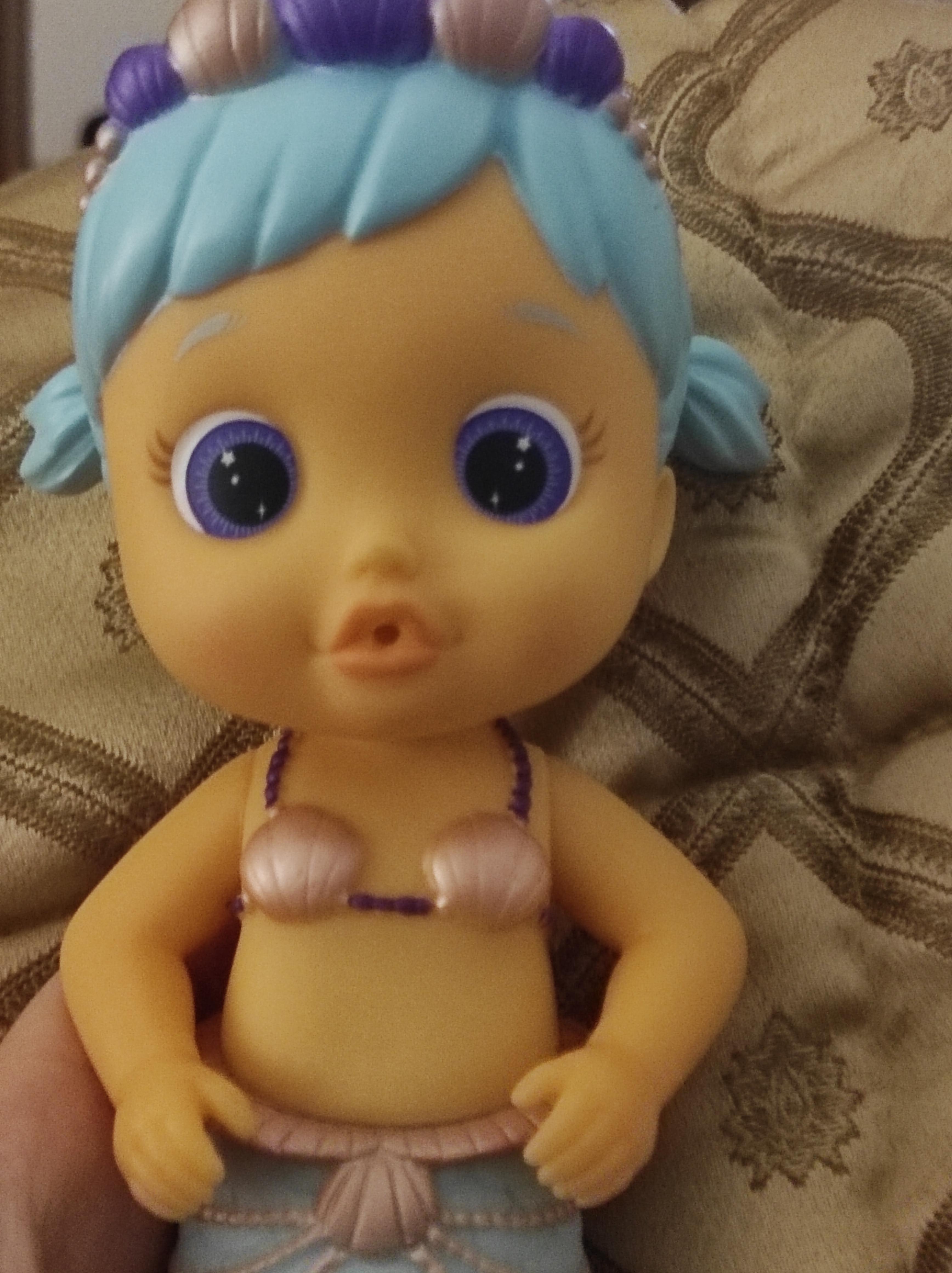 Imc Toys Bloopies Sirenetta Lovely bambola sirena bagnetto coda cambia colore