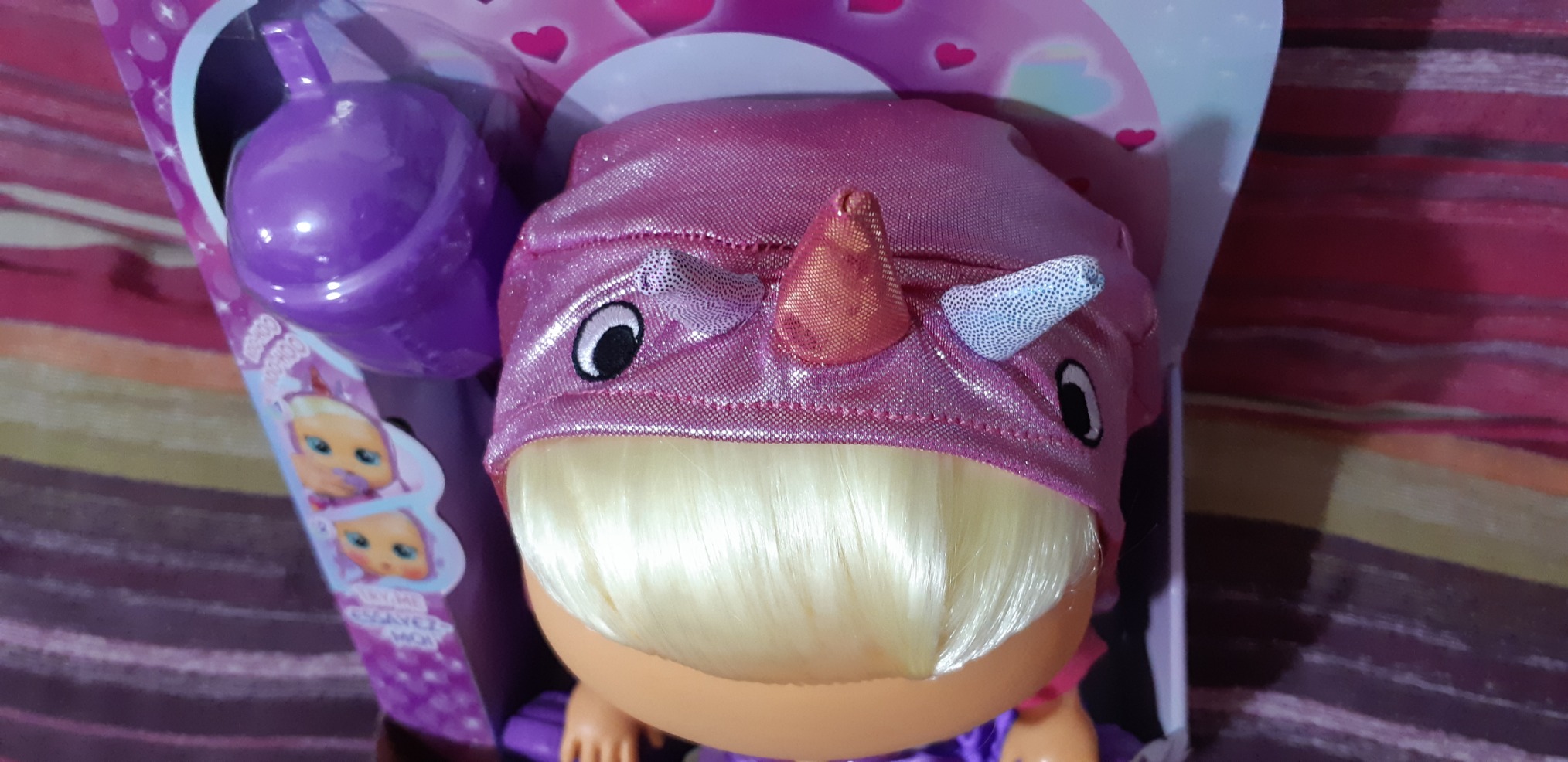 Imc Toys Cry Babies Kiss Me Stella bambola narvalo rosa arrossisce