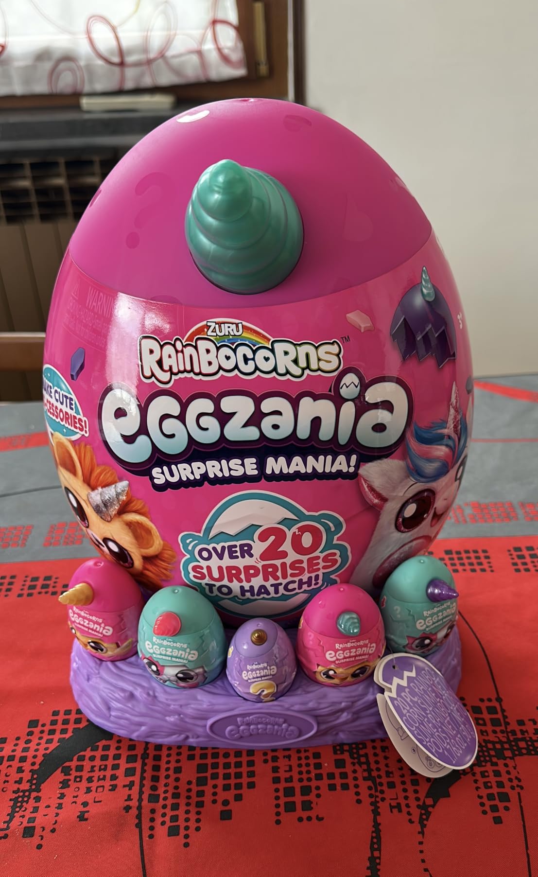 Rainbocorns Monstercorn Surprise peluche Raven corvo