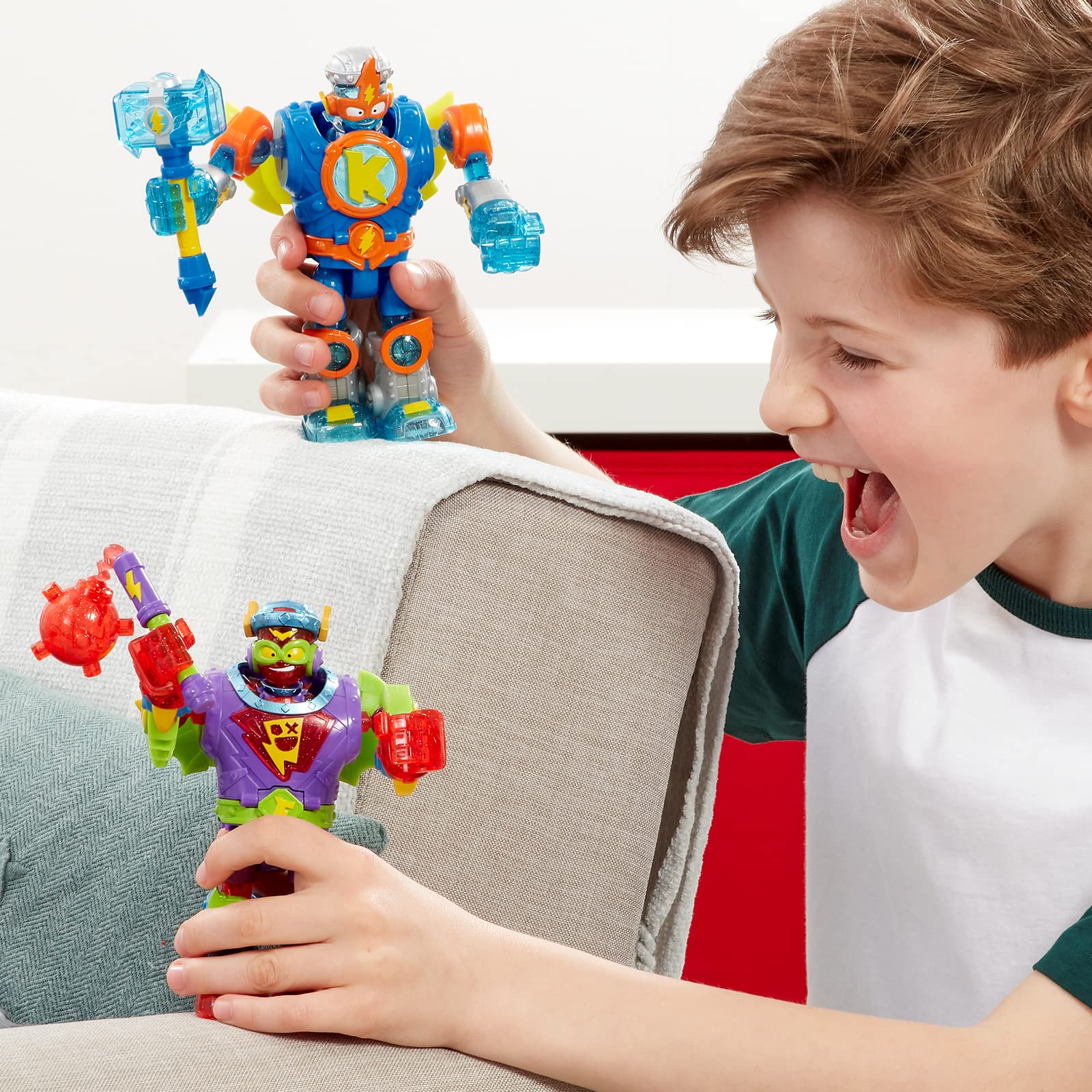 SuperThings Guardians Kazoom Superbot robot Kazoom Kid figure