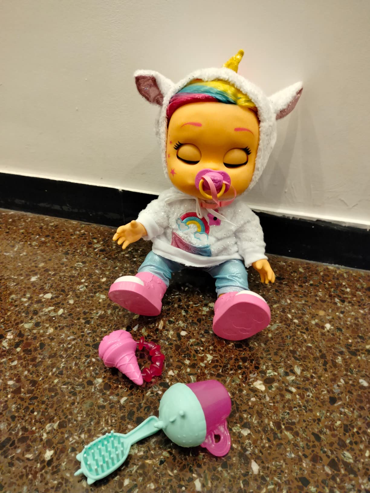 IMC Toys Cry Babies Dreamy bambola interattiva unicorno 33 cm