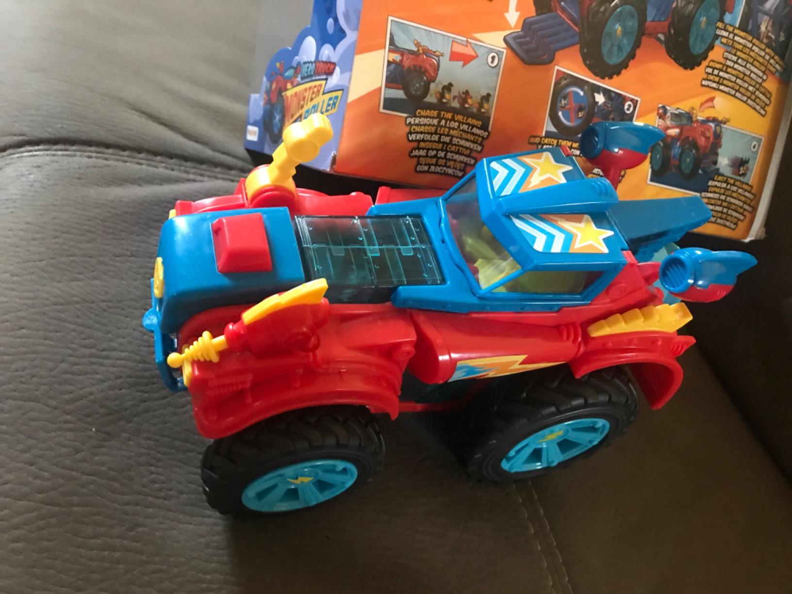 SUPERTHINGS Rivals Hero Truck playset Monster Roller 2 pezzi