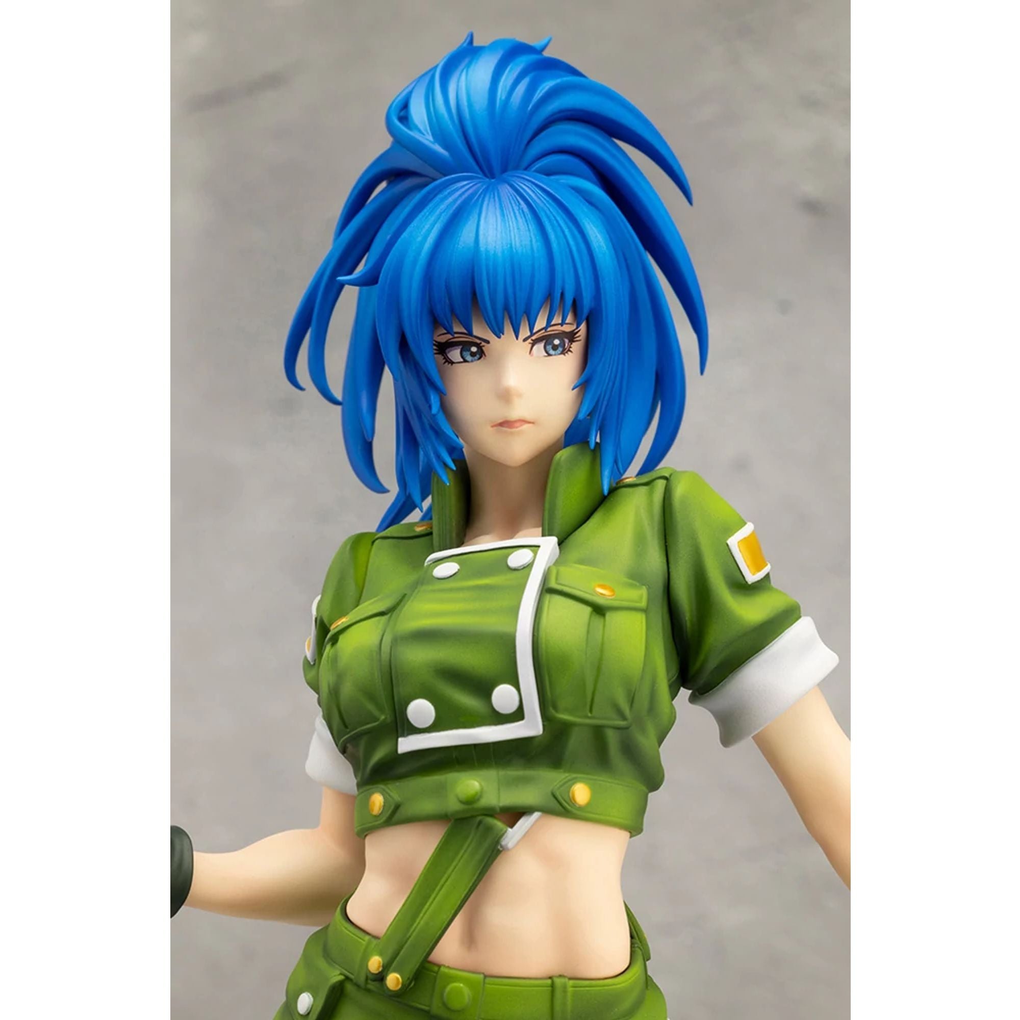 Kotobukiya SNK King of Fighters 97 Leona statua