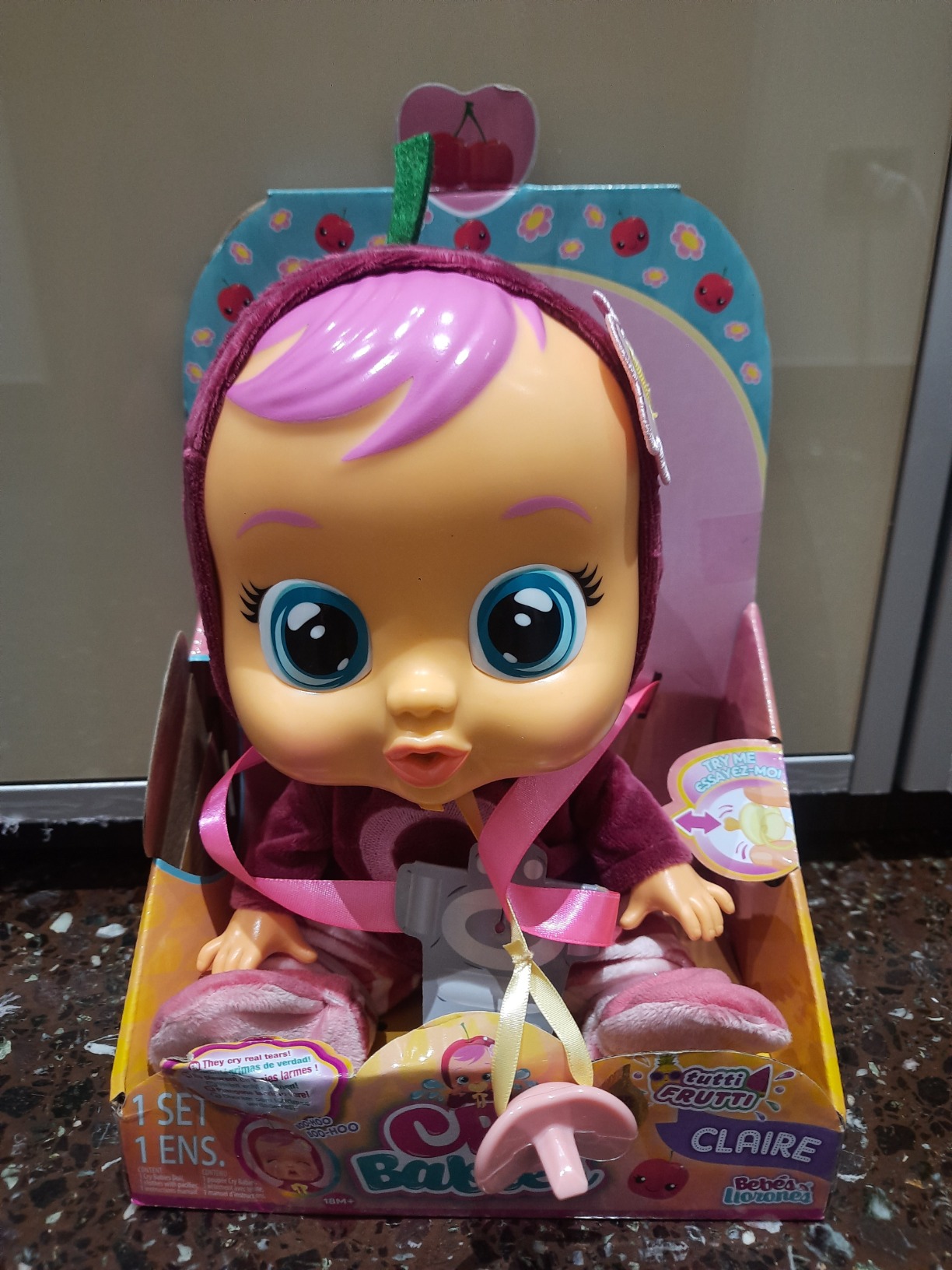 Cry Babies Tutti Frutti Claire bambola ciliegia 30 cm