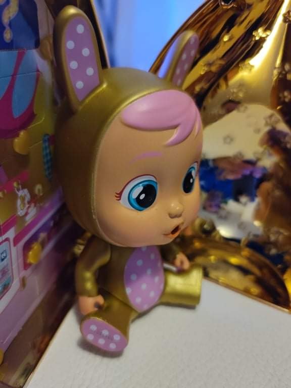 Cry Babies Magic Tears Golden mini bambola casetta oro 13 cm