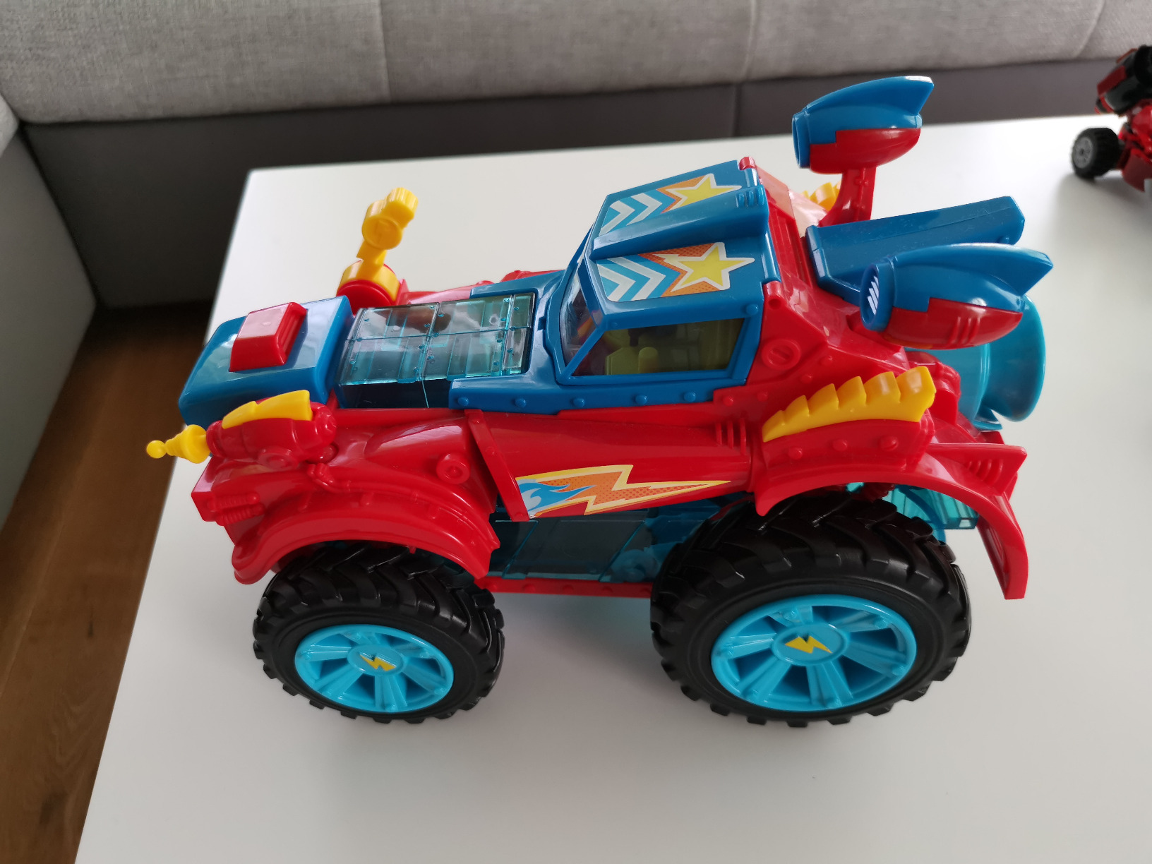 SUPERTHINGS Rivals Hero Truck playset Monster Roller 2 pezzi