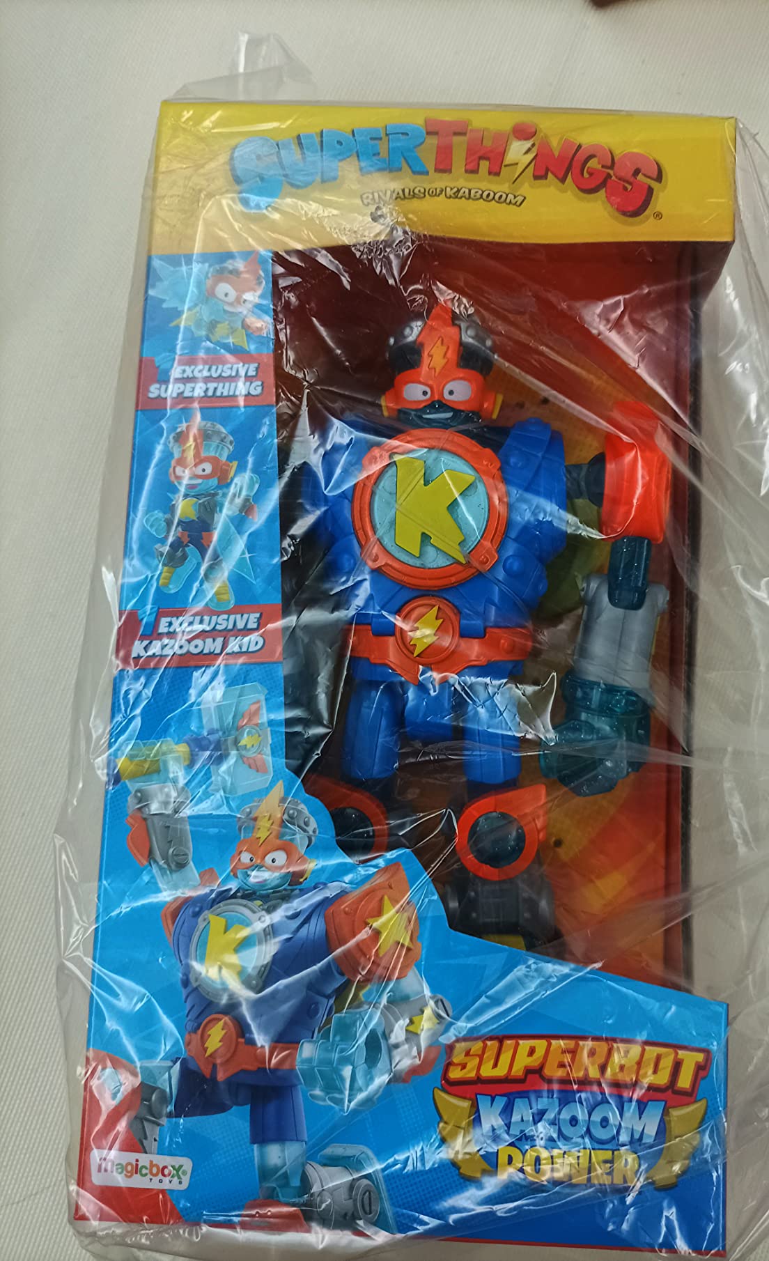 SuperThings Guardians Kazoom Superbot robot Kazoom Kid figure