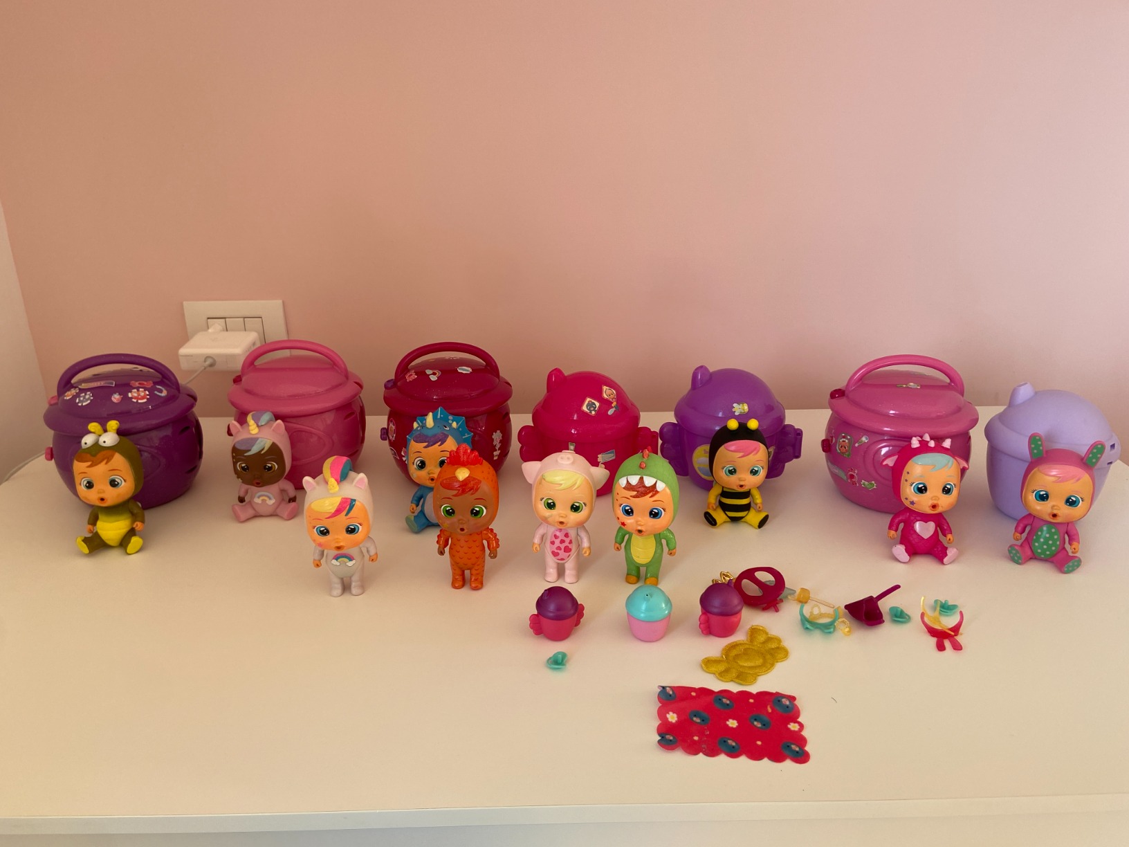Cry Babies Magic Tears casetta biberon mini bambola 6 accessori