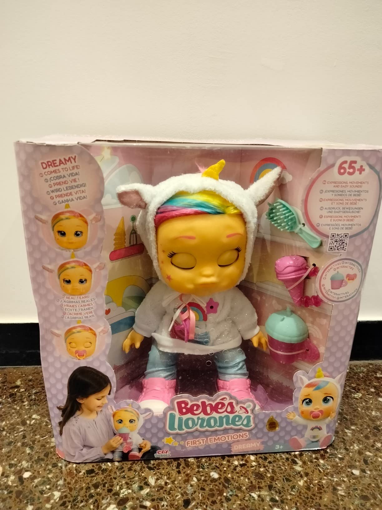 IMC Toys Cry Babies Dreamy bambola interattiva unicorno 33 cm