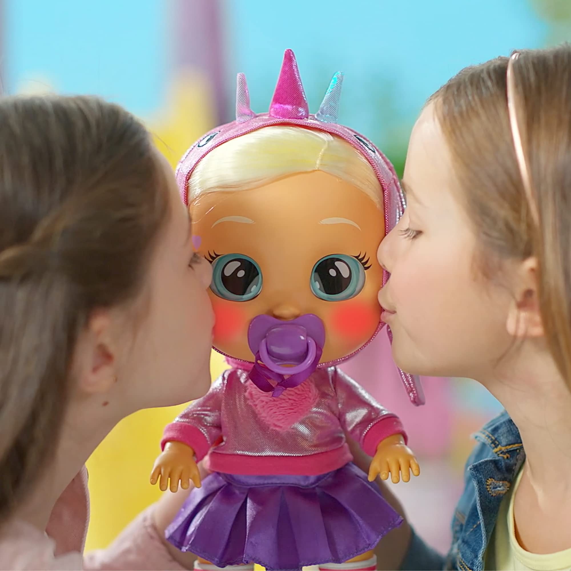 Imc Toys Cry Babies Kiss Me Stella bambola narvalo rosa arrossisce