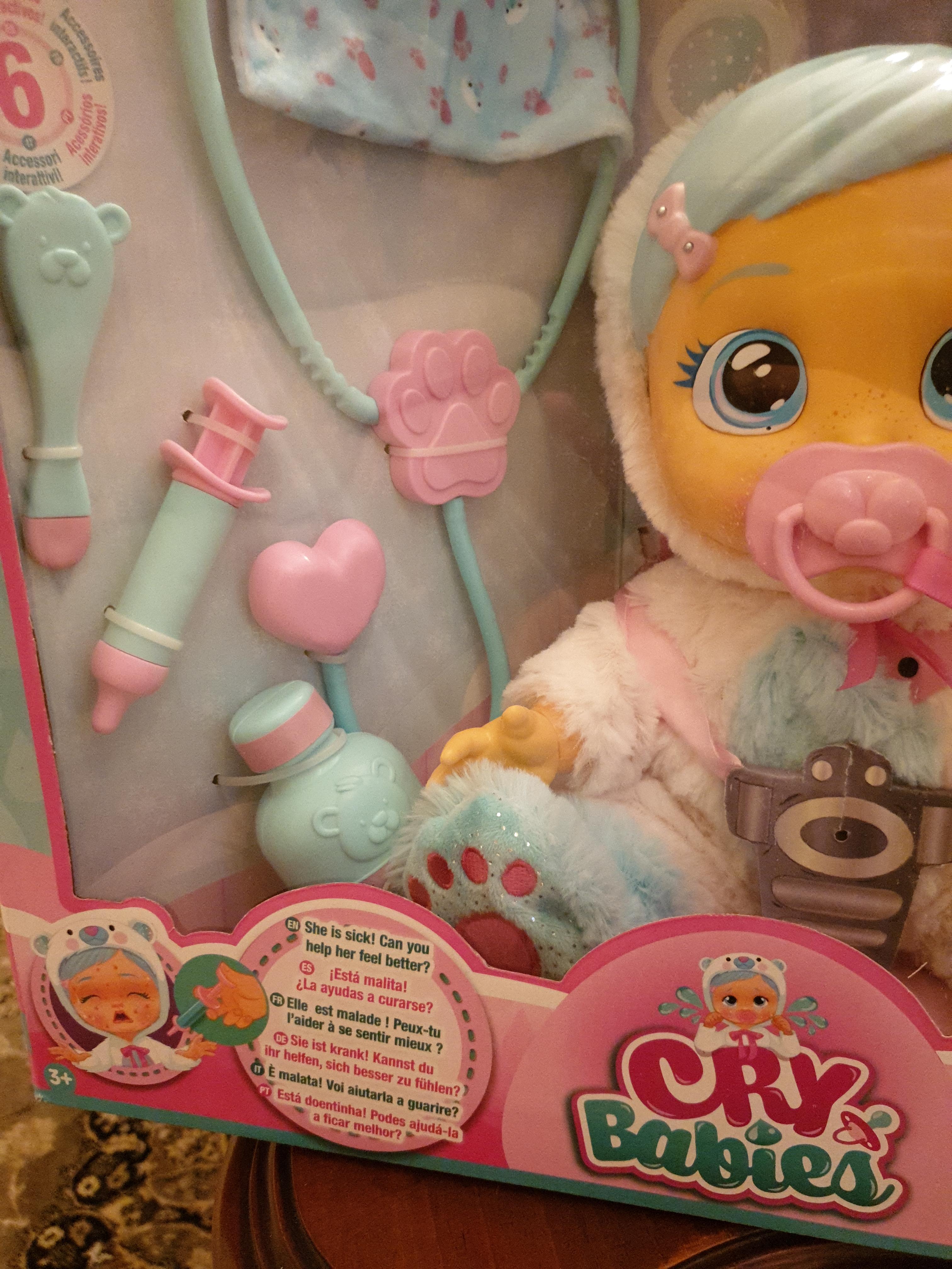 Cry Babies Magic Tears Kristal Malatina bambola interattiva