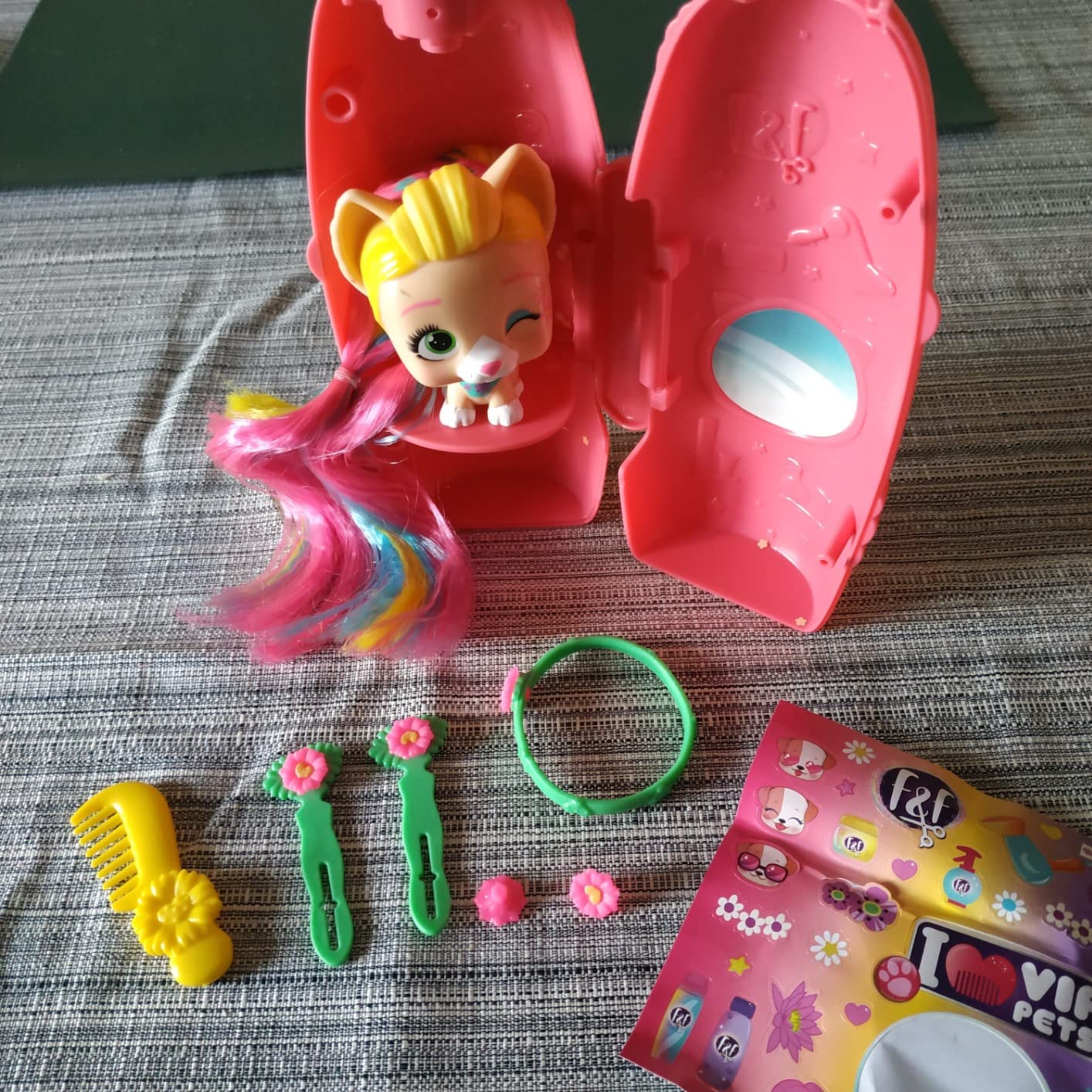 IMC VIP Pets Mini Fans Spring Vibes bambola sorpresa profumata