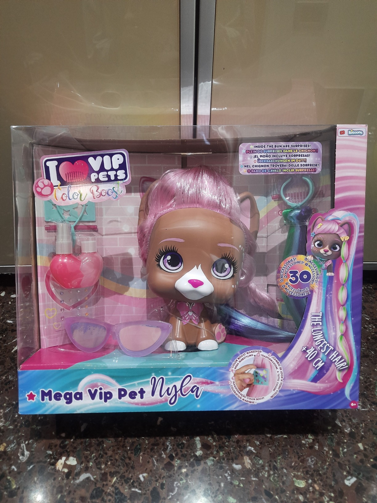 VIP Pets Mega Pet Nyla Bambola Capelli Lunghi