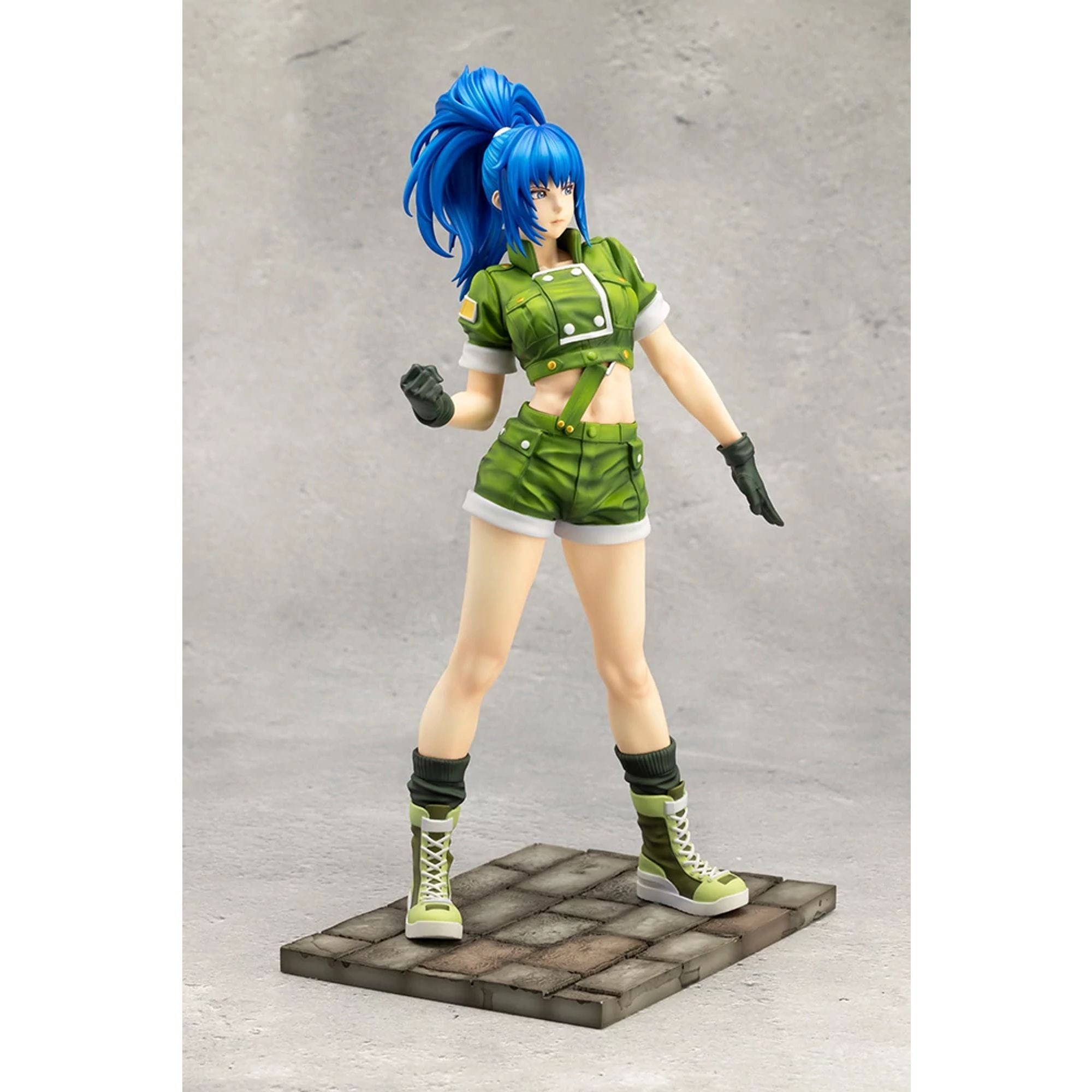 Kotobukiya SNK King of Fighters 97 Leona statua
