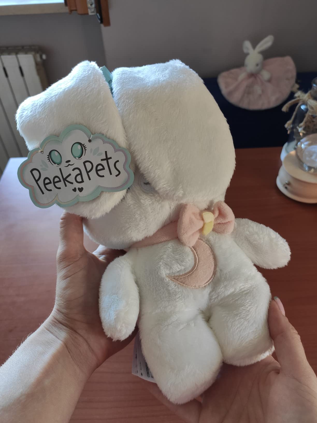 Imc Toys Peekapets Coniglietto Bianco peluche orecchie mobili