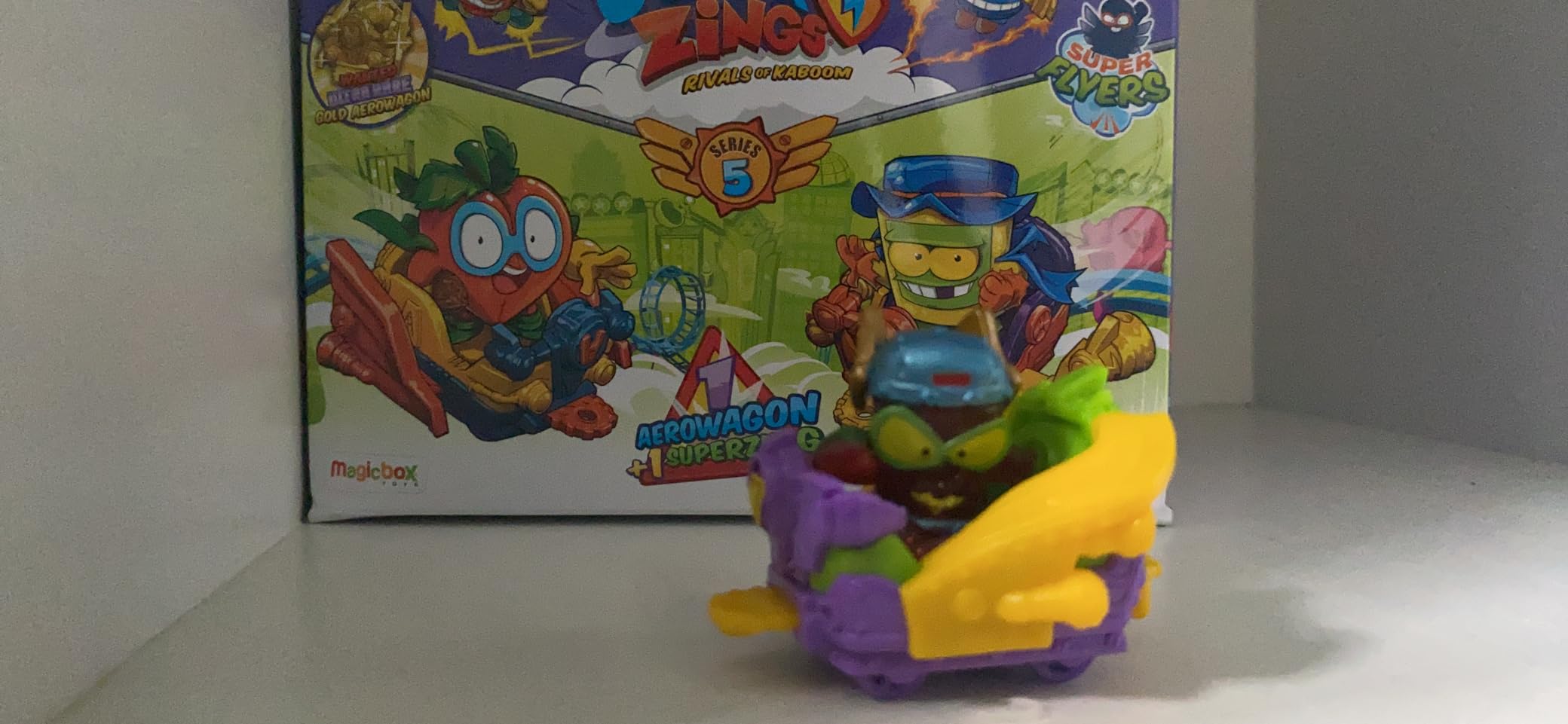 SuperZings Serie 5 Aerowagons Display 24 Buste Figure Incluse